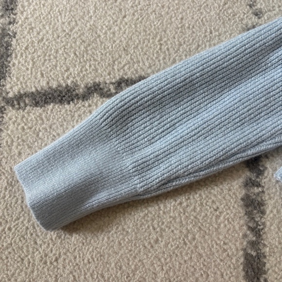 Blue Cropped V-Neck Sweater- Old Navy - Picture 6 of 6